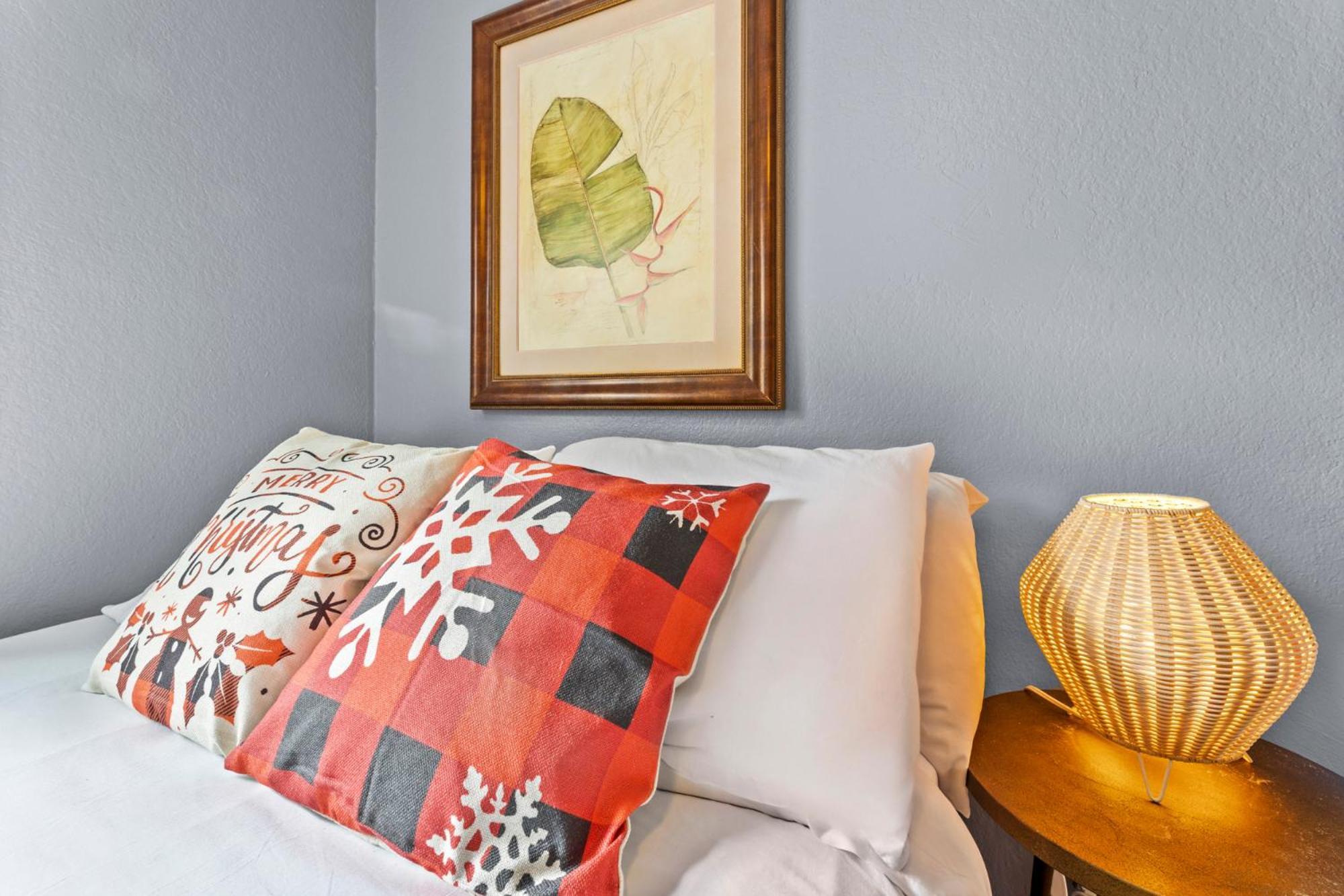 Relax By The Pool, Gather In Yard, Walk To 6Th St & Dtwn'S Top Eateries *
