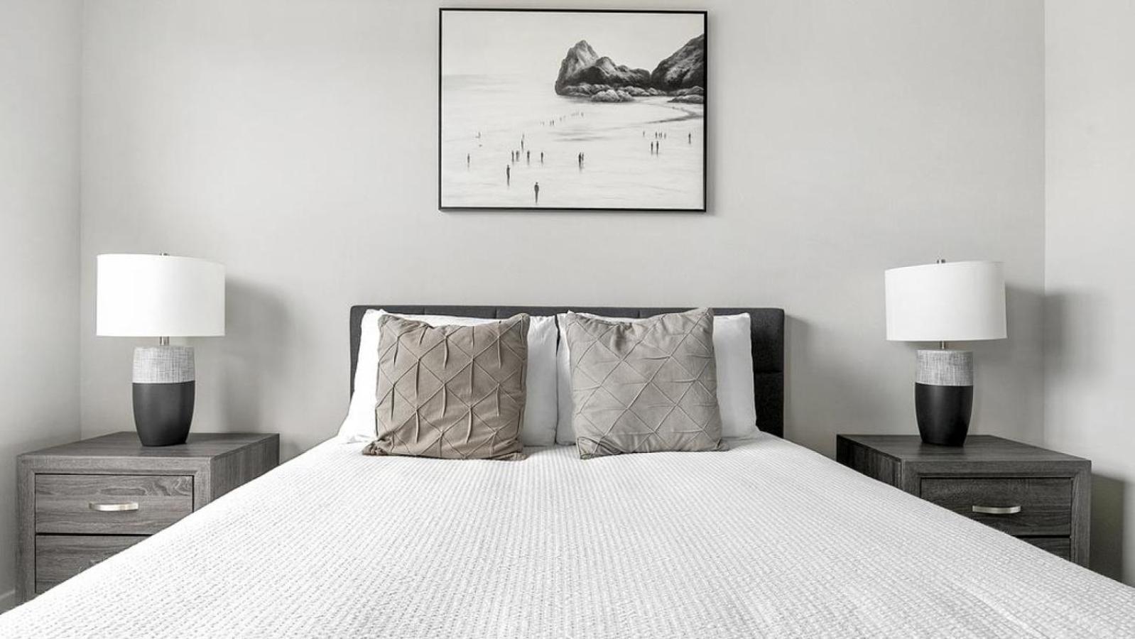 Landing Modern With Amazing Amenities Austin