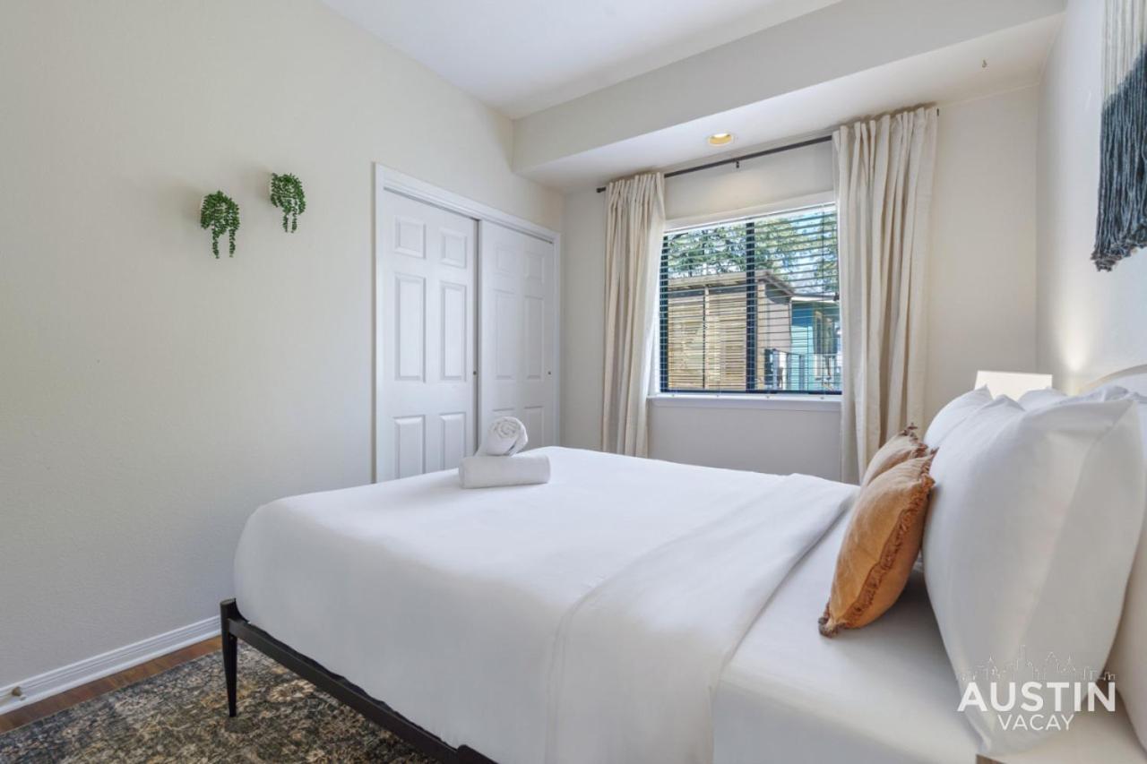 Modern Haven With King And Impeccable Location * Austin