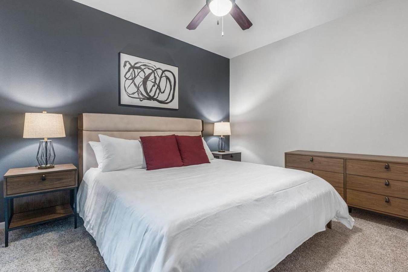 Landing Modern With Amazing Amenities * Austin