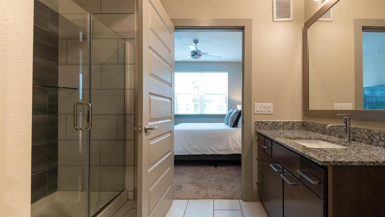 Landing Modern With Amazing Amenities * Austin