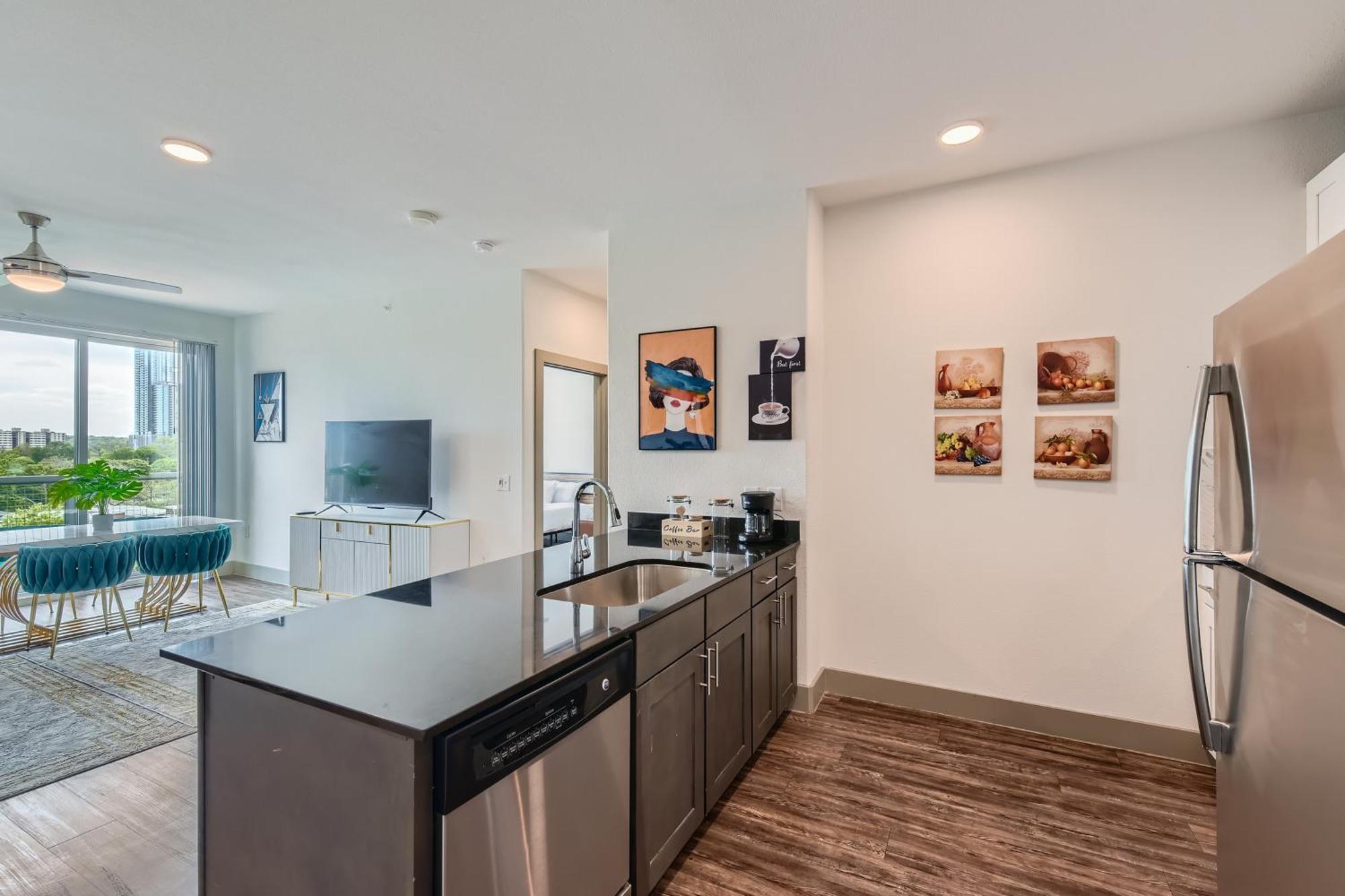Apartment Chateau At Robertson Hill Austin