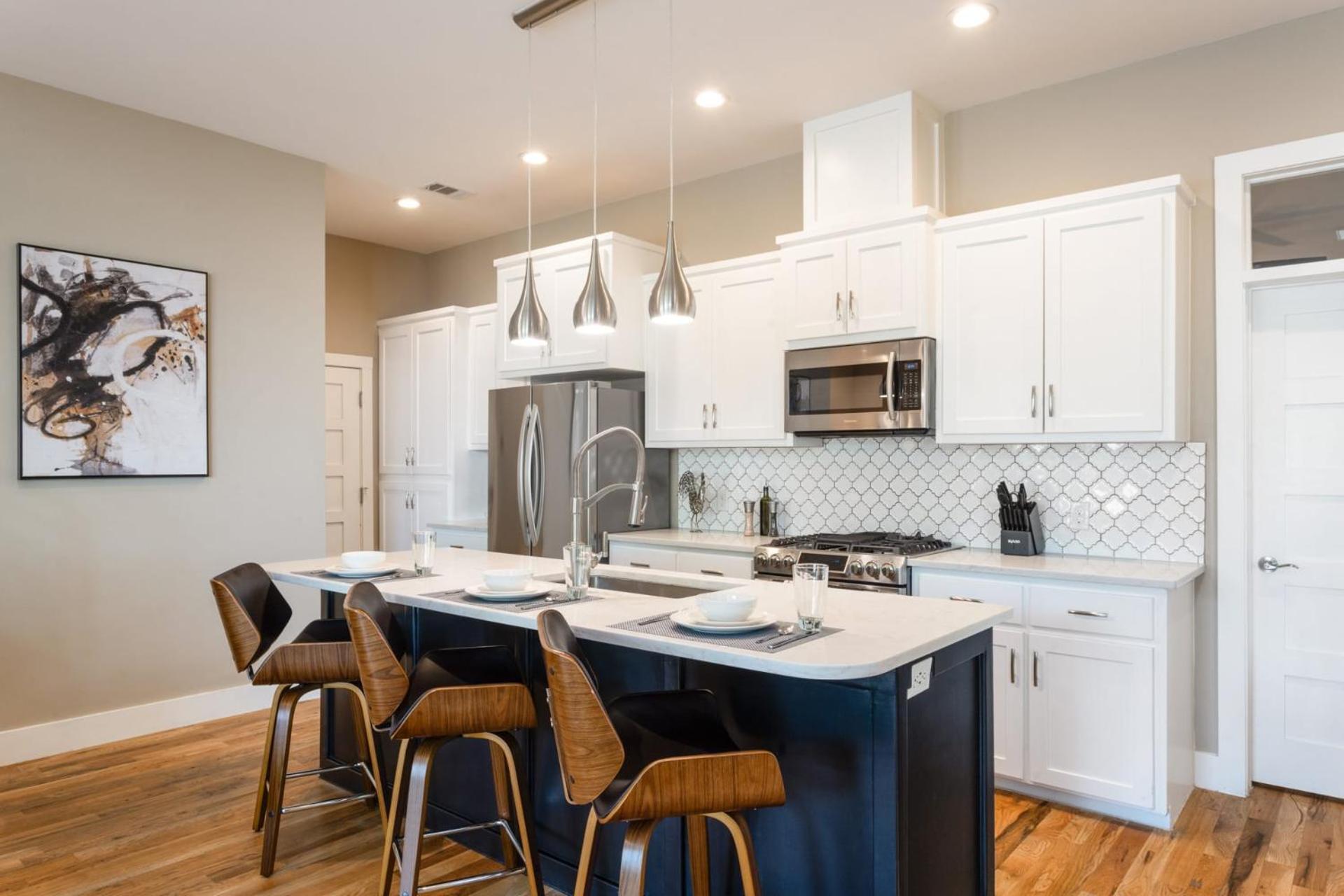 Holiday home Upstay - New Modern With Private Pool Austin