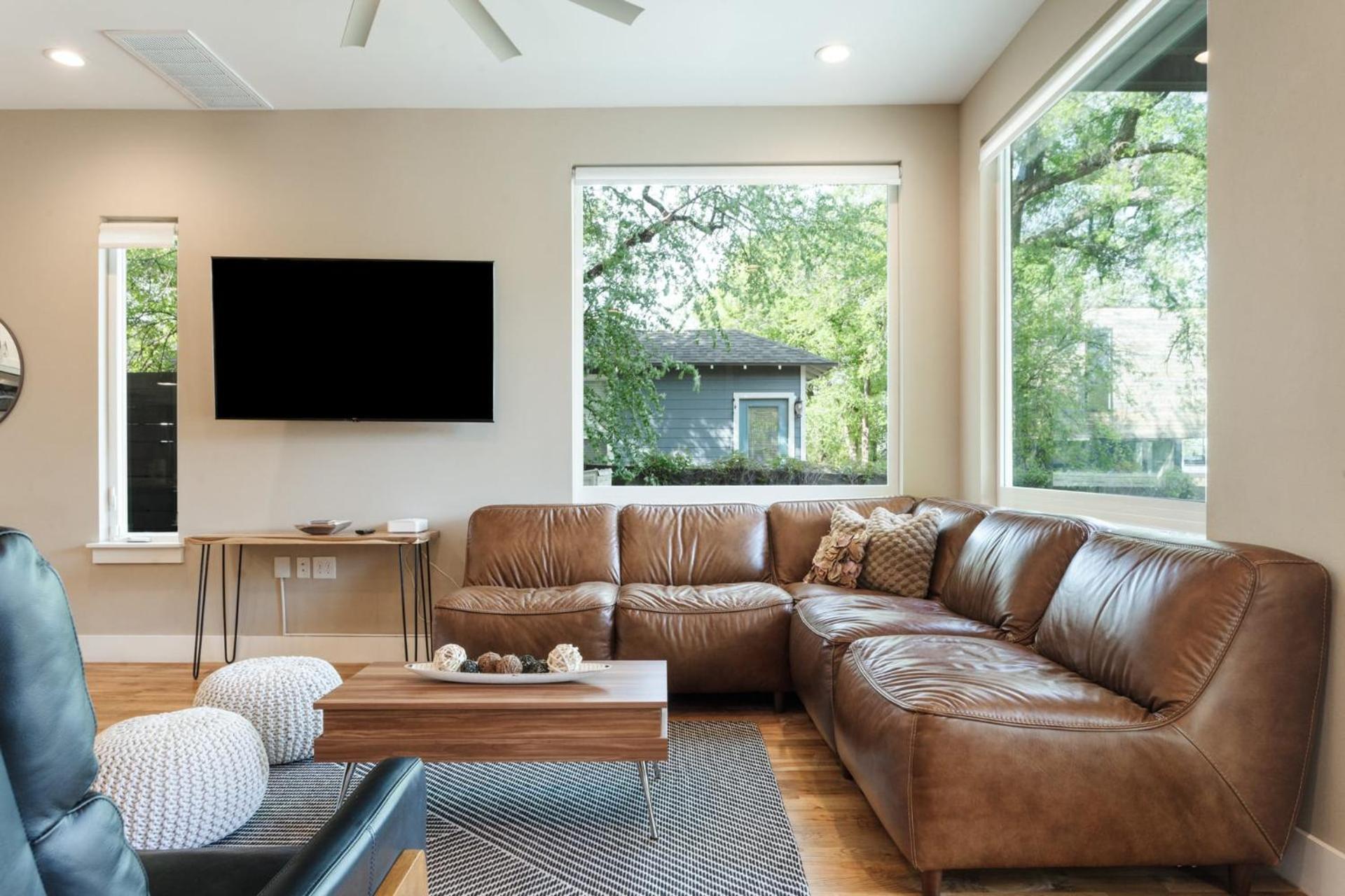 Upstay - New Modern With Private Pool Austin