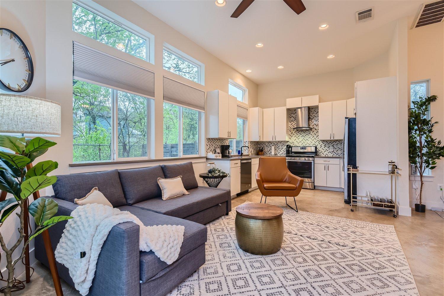 Off The Hook In With Chic 2br Retreat Firepit Austin