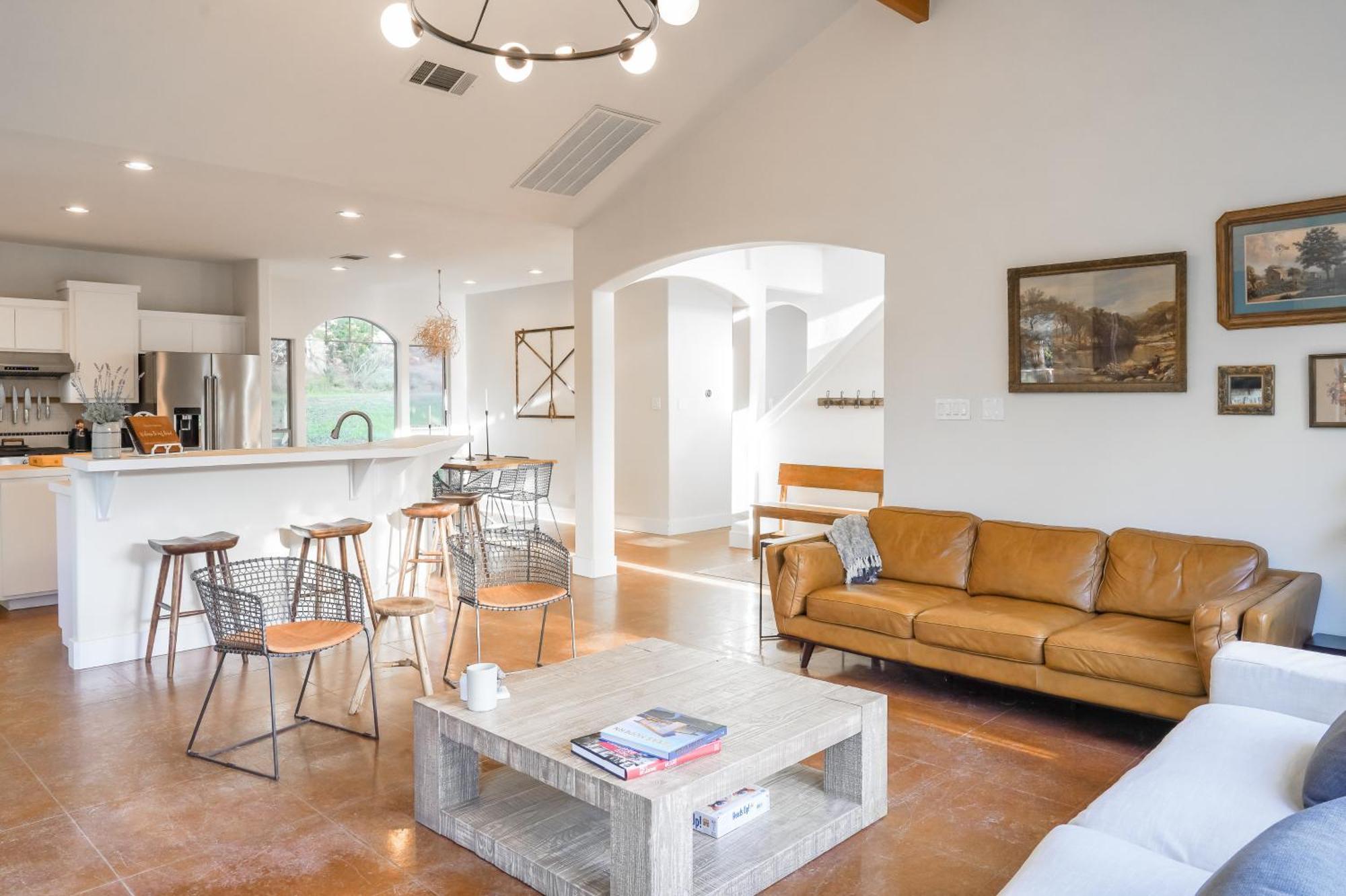 Getaway With Shaded Private Pool And Bbq Holiday home *