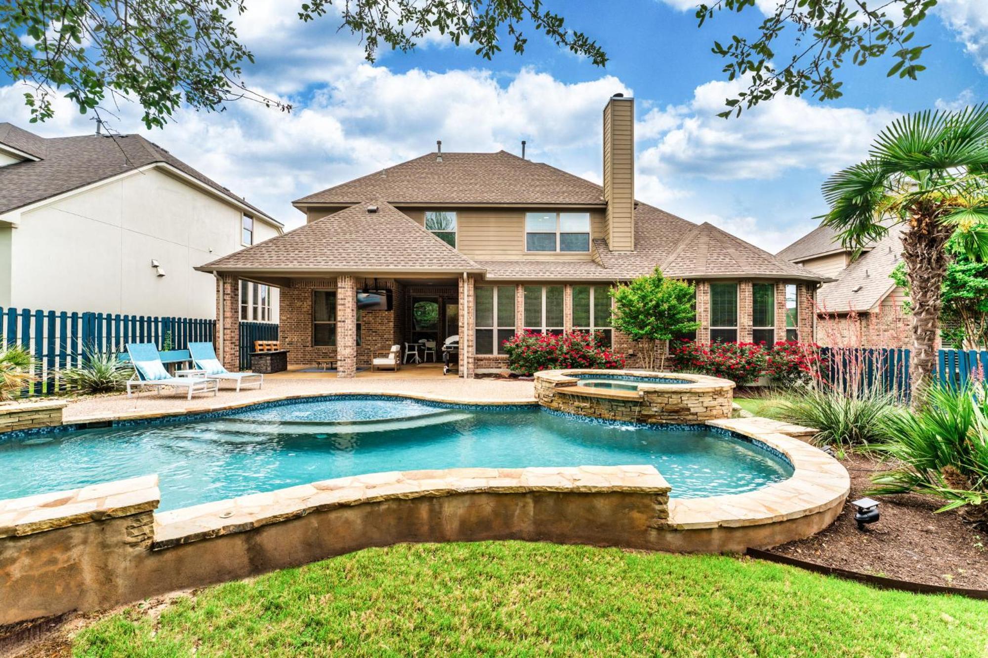 Upstay - Spacious W Pool-hot Tub-office-yard