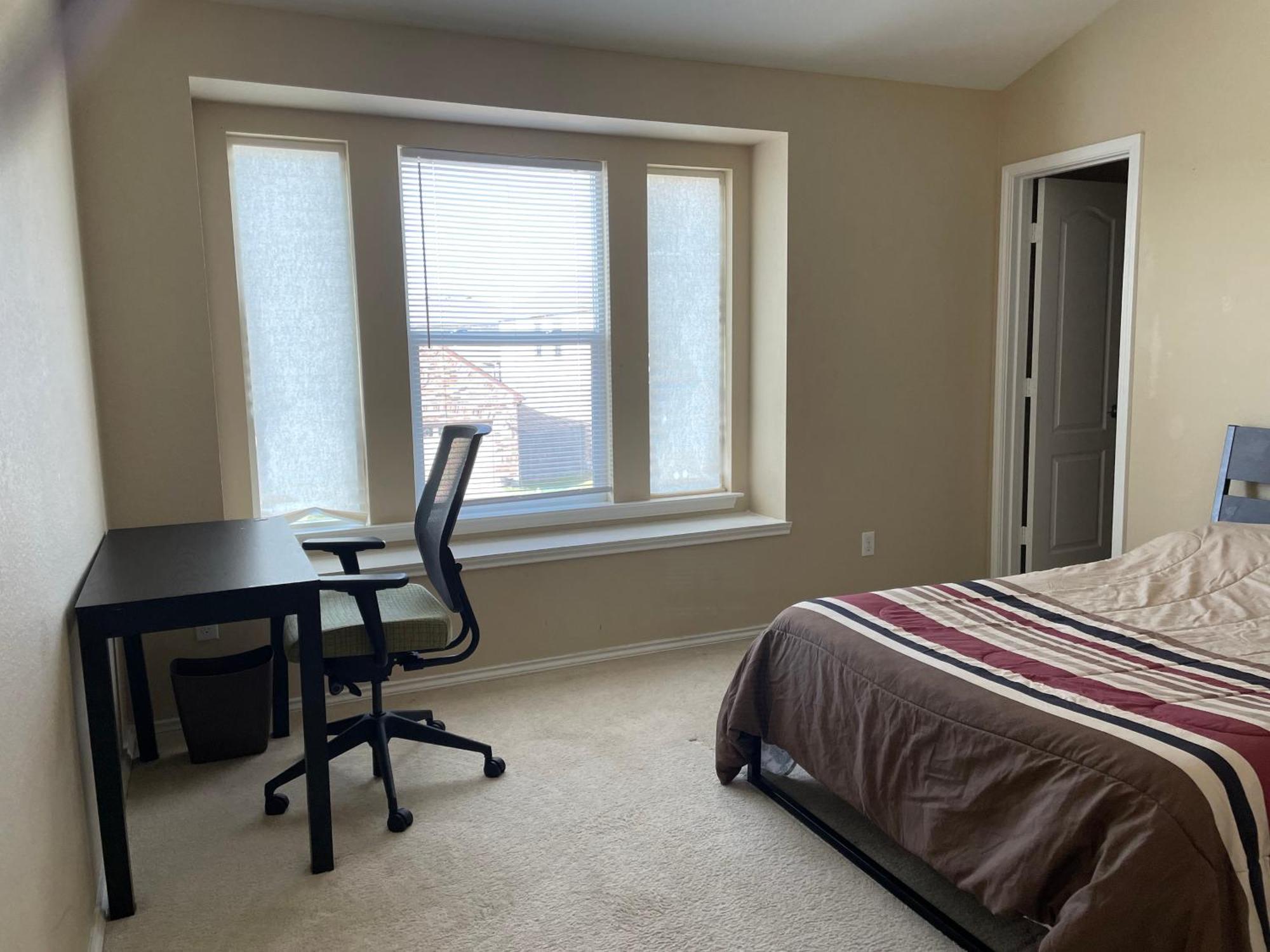 With Shared Bath, 20 Mins To Tesla * Austin