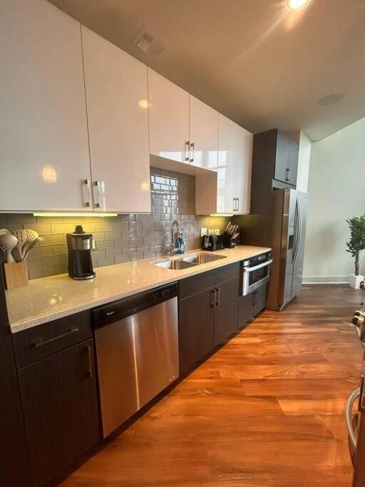 Seize The Extraordinary Elevate Your Lifestyle In Downtown Austin's Pinnacle Penthouse Paradise *