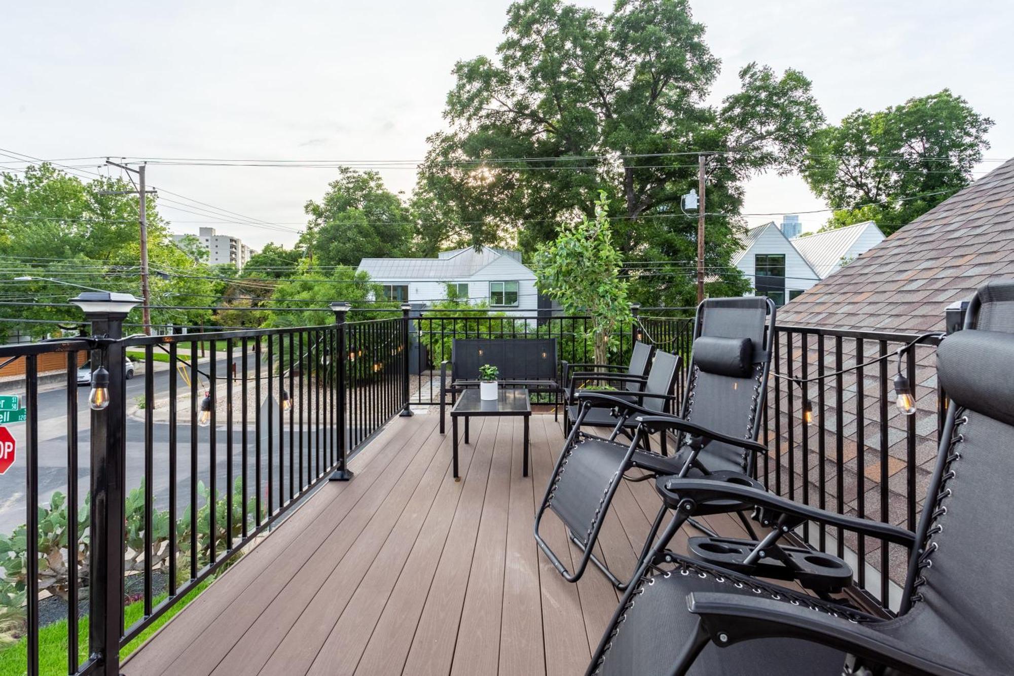 Two House Corner Compound Rainey St - 6min Walk *