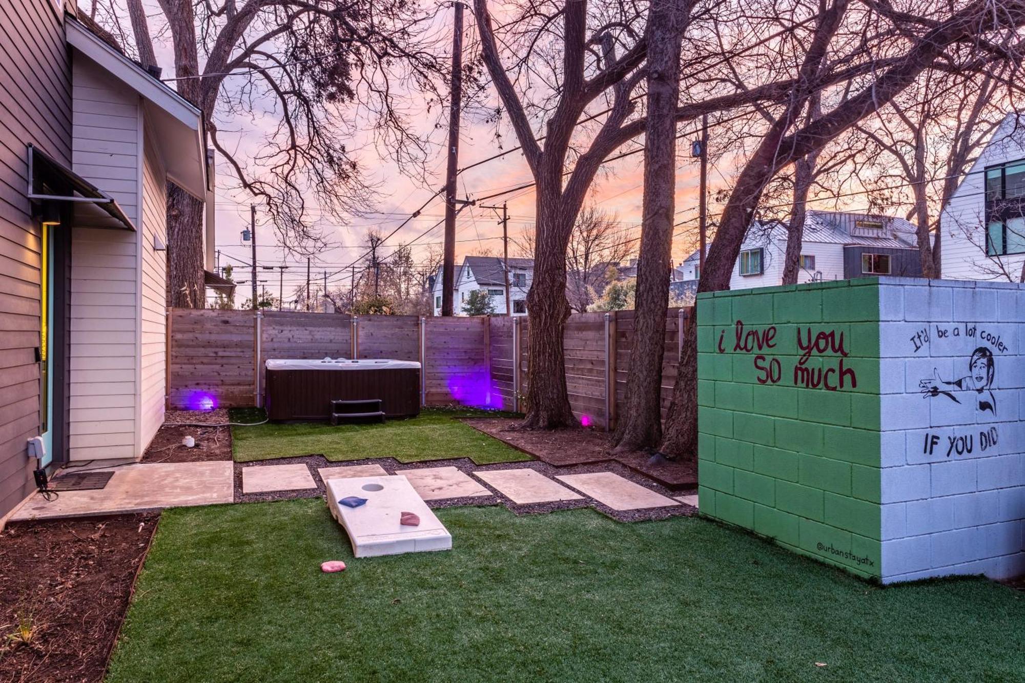 Two House Corner Compound Rainey St - 6min Walk Austin