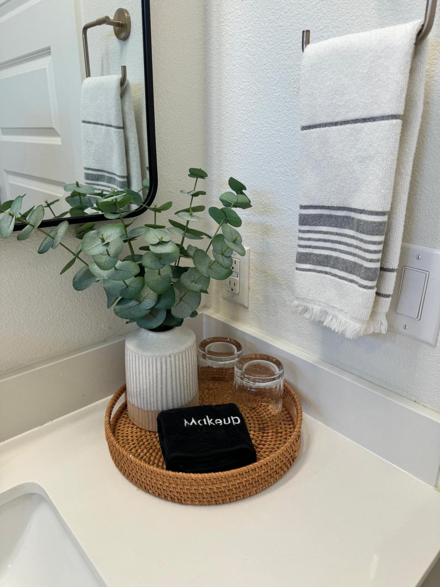 Designer New 10min Dt Pet Friendly 7min Park-room A Homestay Austin