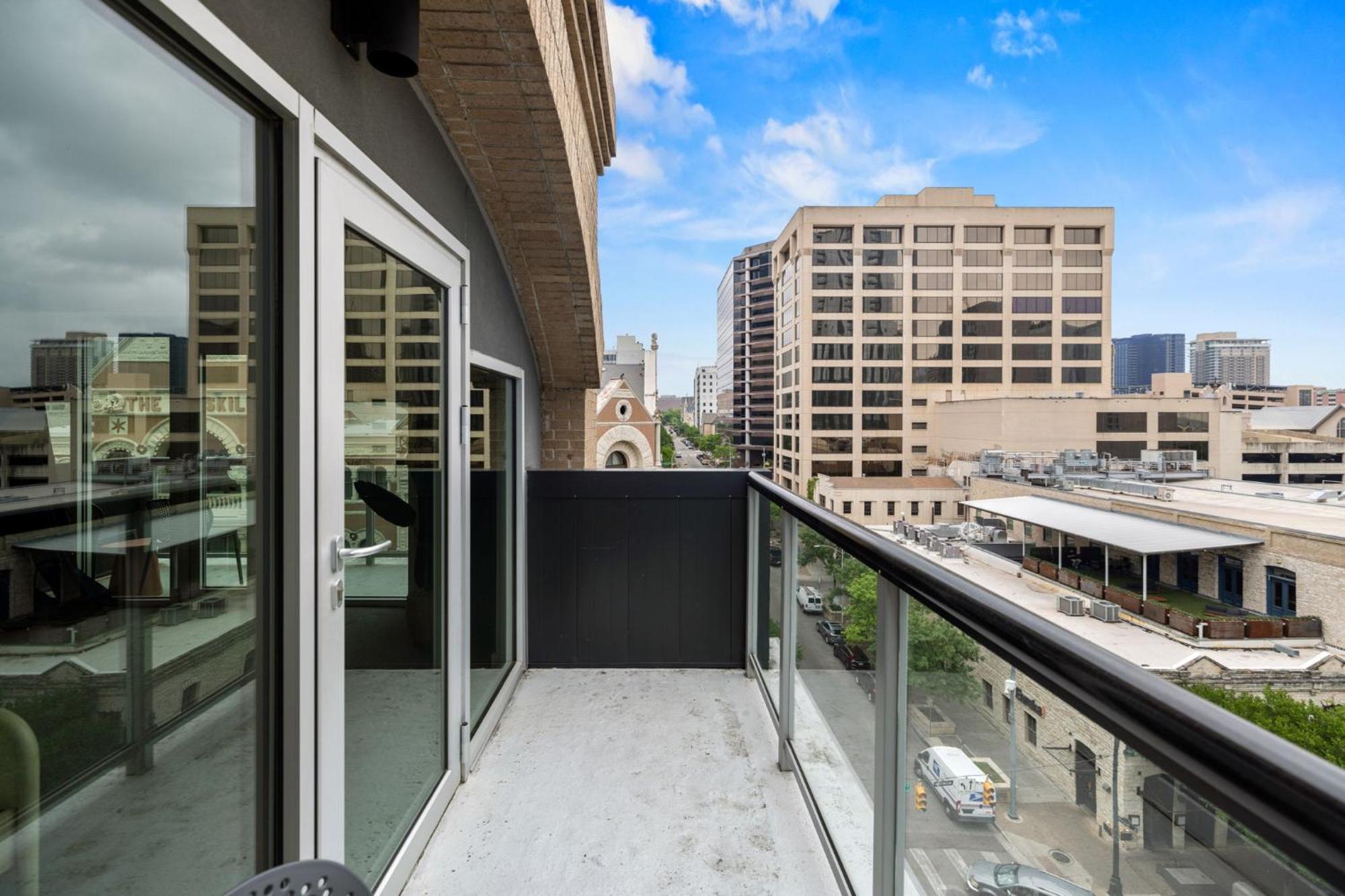 Apartment Littlefield Lofts, Hosted By Placemakr - 6th St