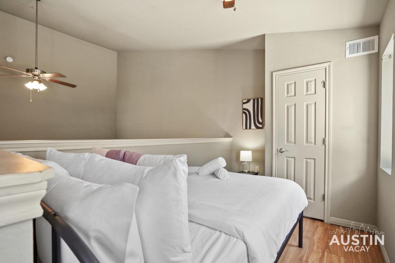Dual Apts In Downtown Perfect For Groups
