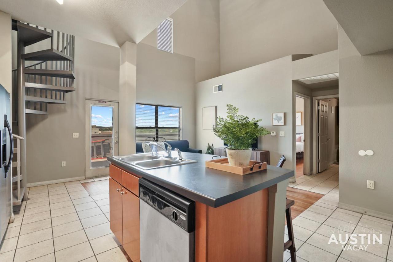 Apartment Dual Apts In Downtown Perfect For Groups Austin