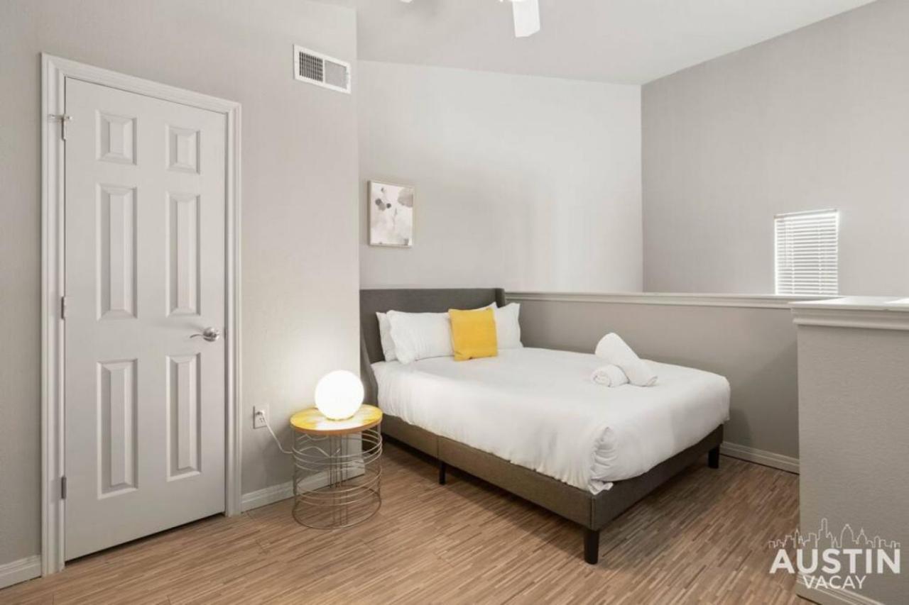 Dual Apts In Downtown Perfect For Groups Apartment Austin