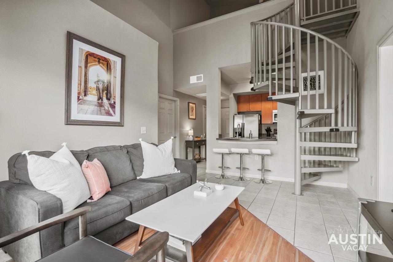 Spacious Downtown Retreat For Large Groups *