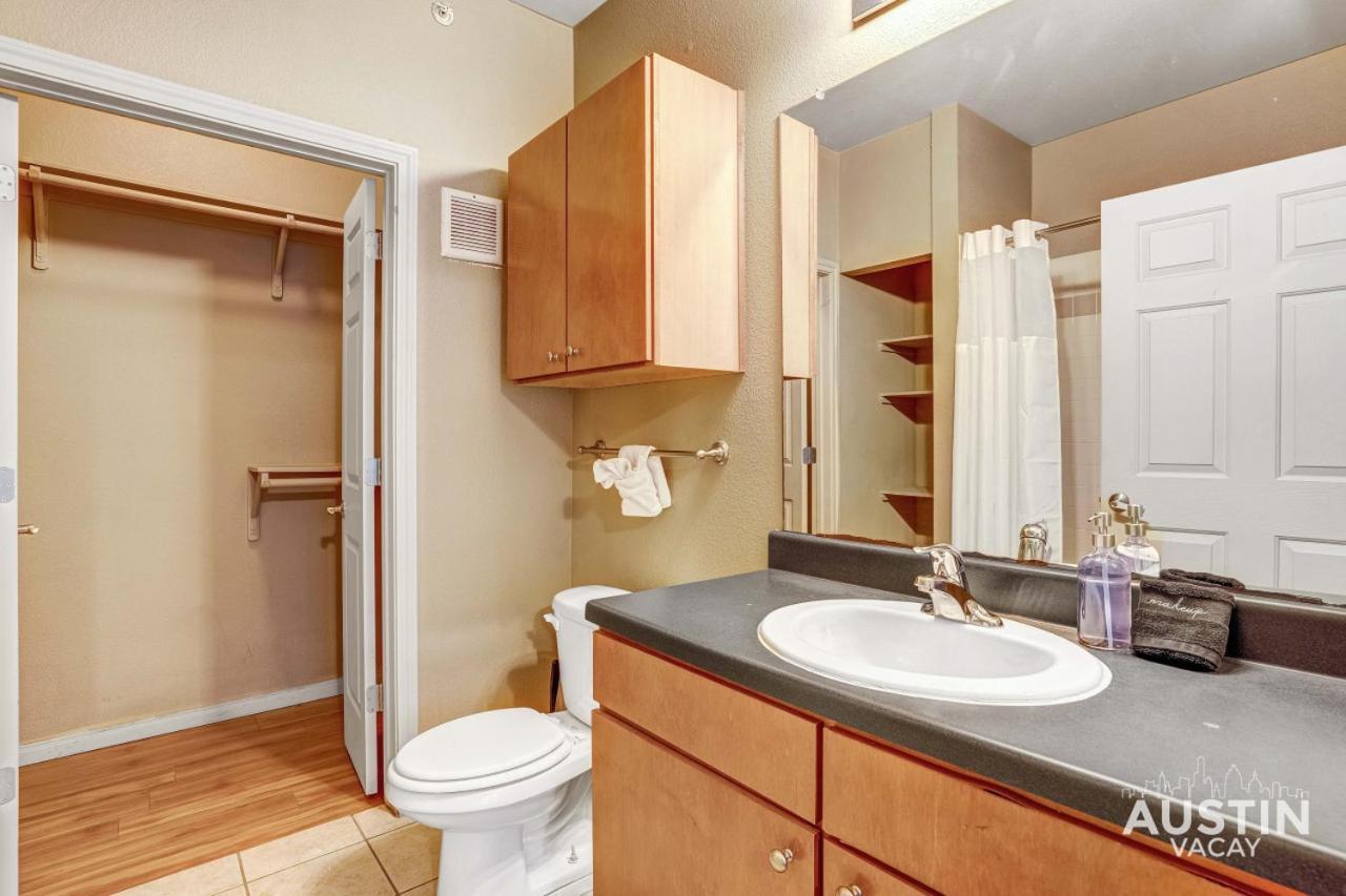 Apartment Prime Location Modern Comfort Sleeps Up To 16