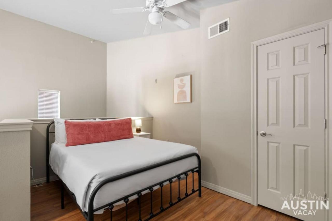 Spacious Downtown Retreat For Large Groups Apartment *