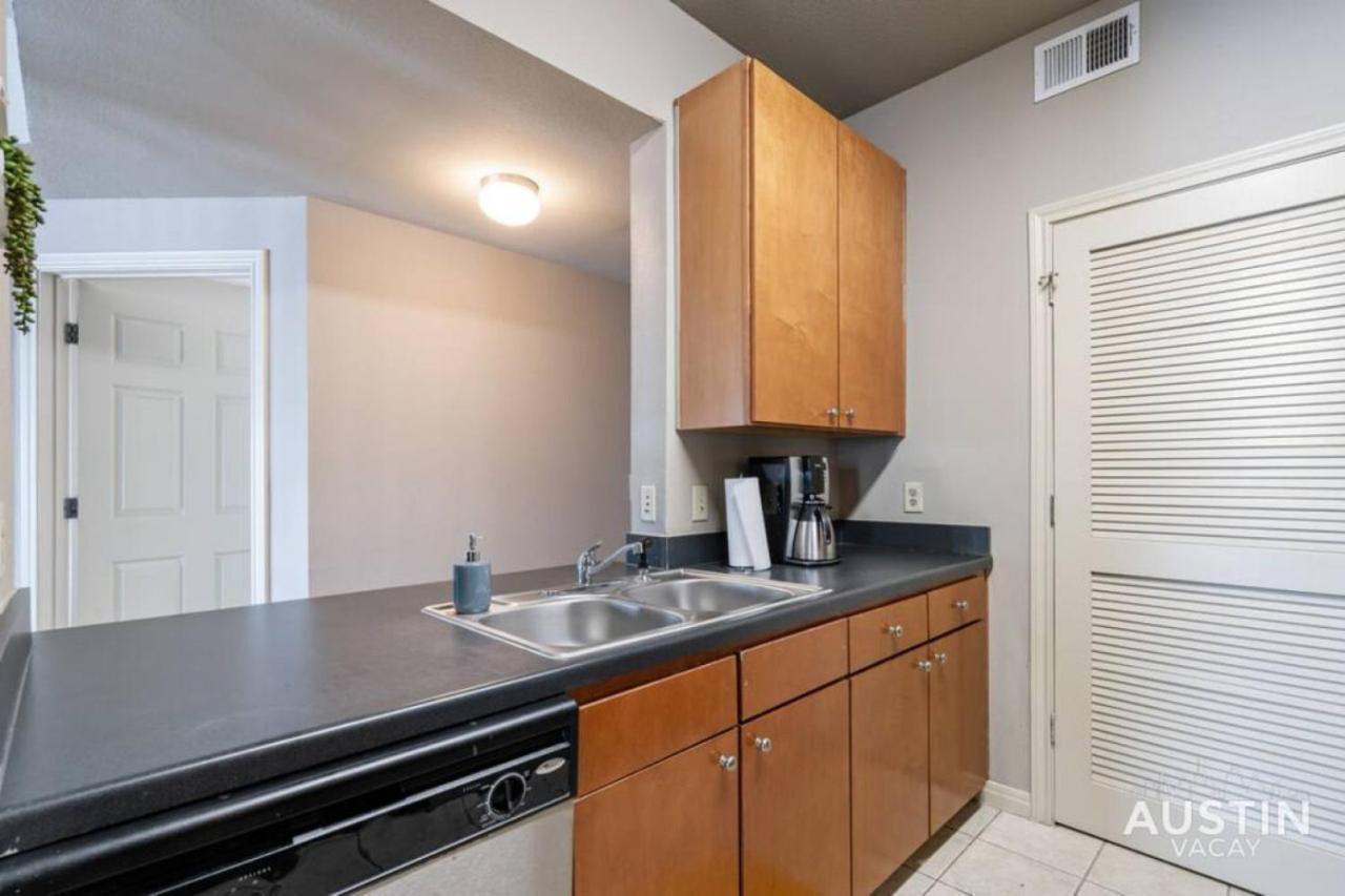 Apartment Spacious Downtown Retreat For Large Groups Austin