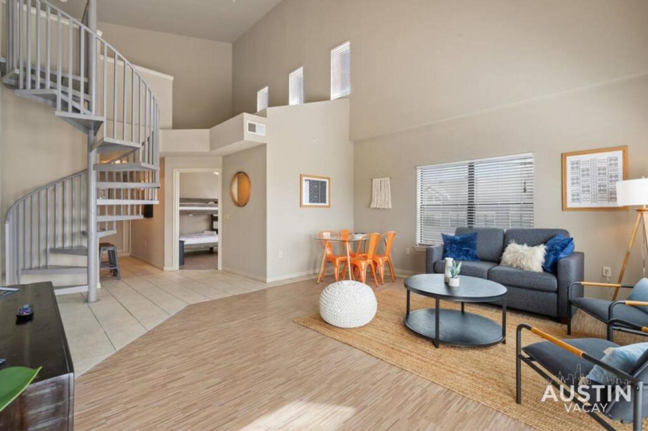 Dual Apts In Downtown Perfect For Groups Austin