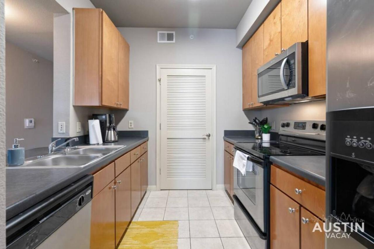 Apartment Spacious Downtown Retreat For Large Groups *