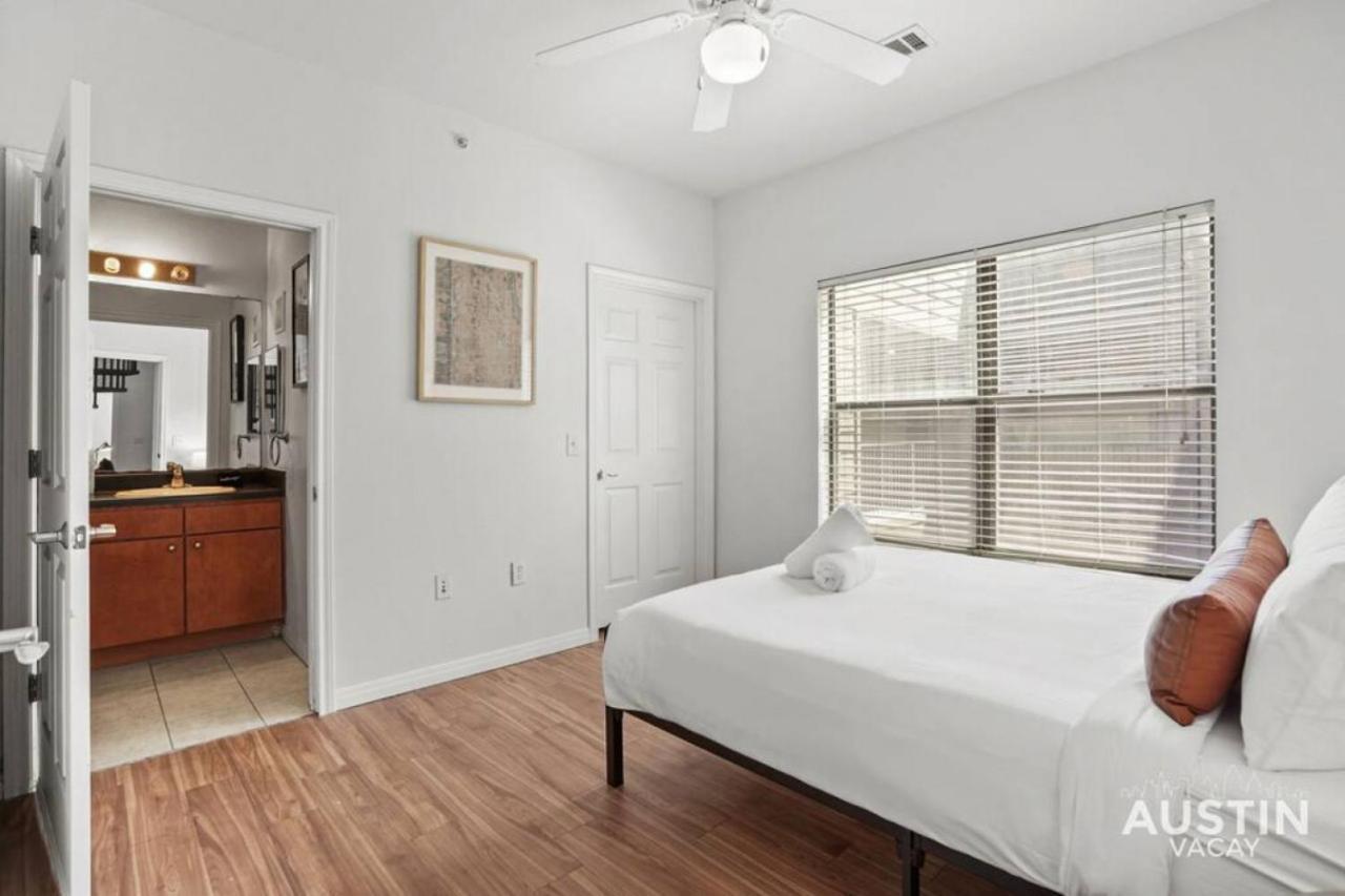 Prime Location Modern Comfort Sleeps Up To 16 Austin