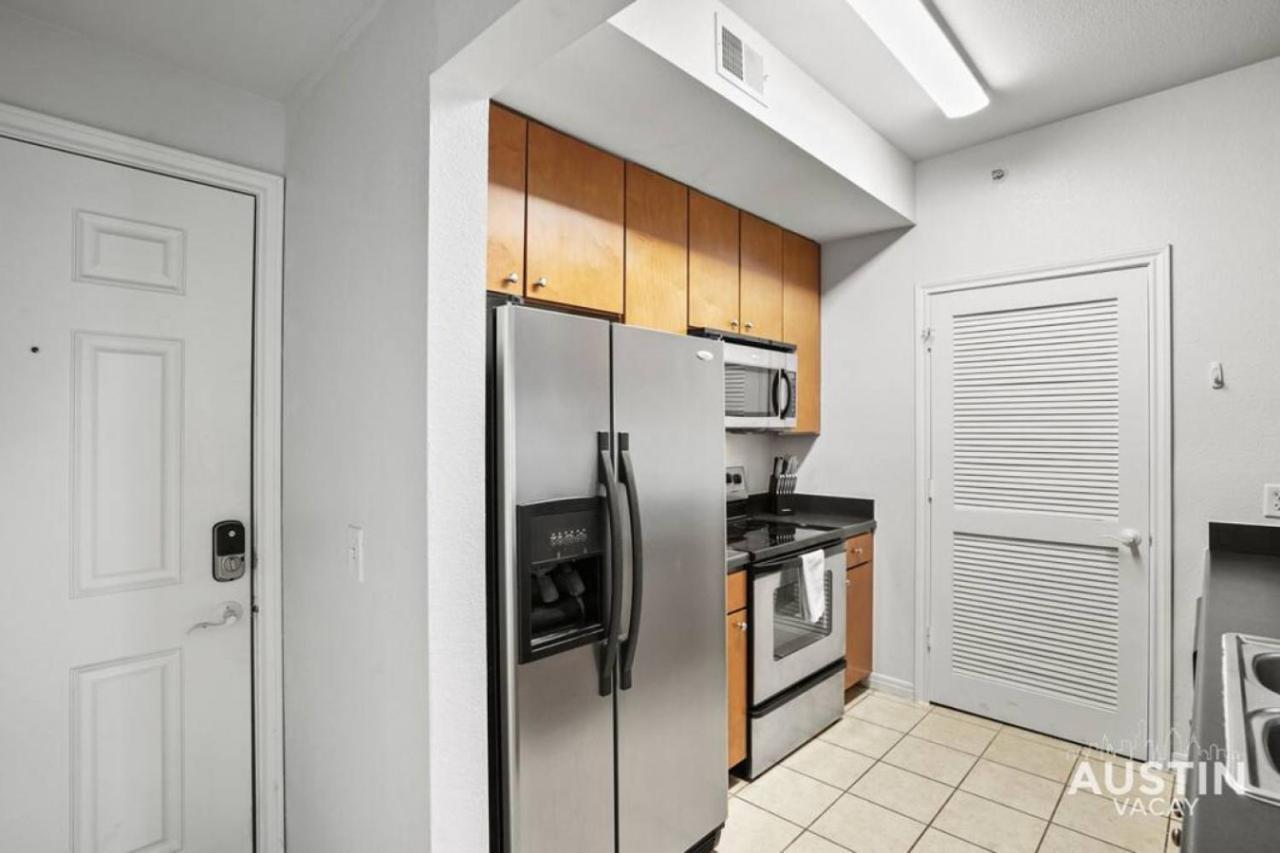 Prime Location Modern Comfort Sleeps Up To 16