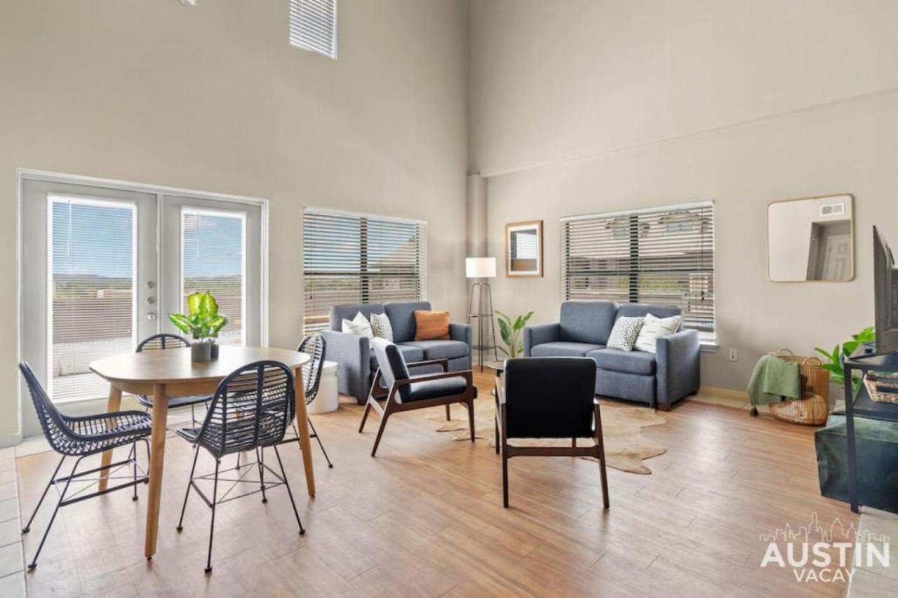 Spacious Downtown Retreat For Large Groups Apartment