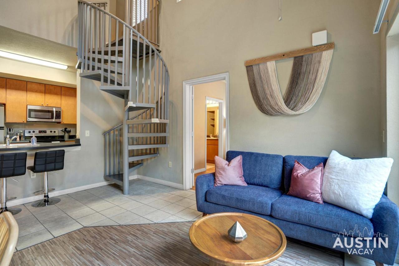 Prime Location Modern Comfort Sleeps Up To 16 Apartment *