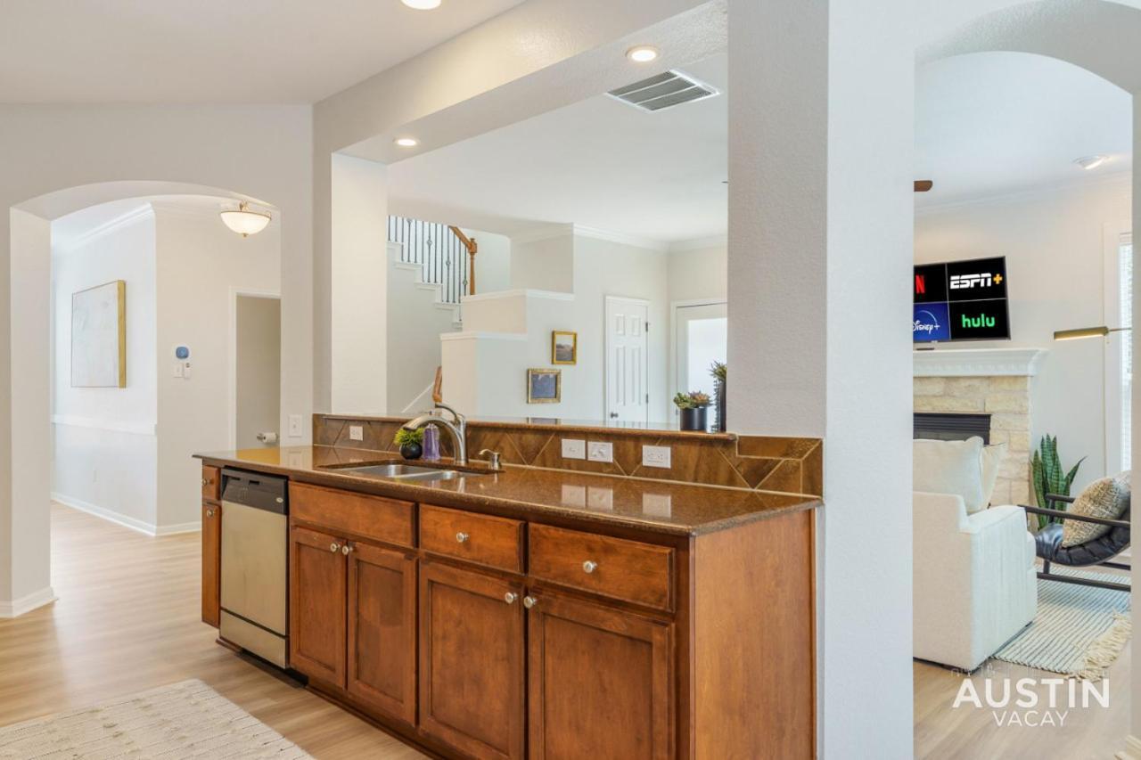 Perfect Location W Free Prkg And Cozy Beds Austin