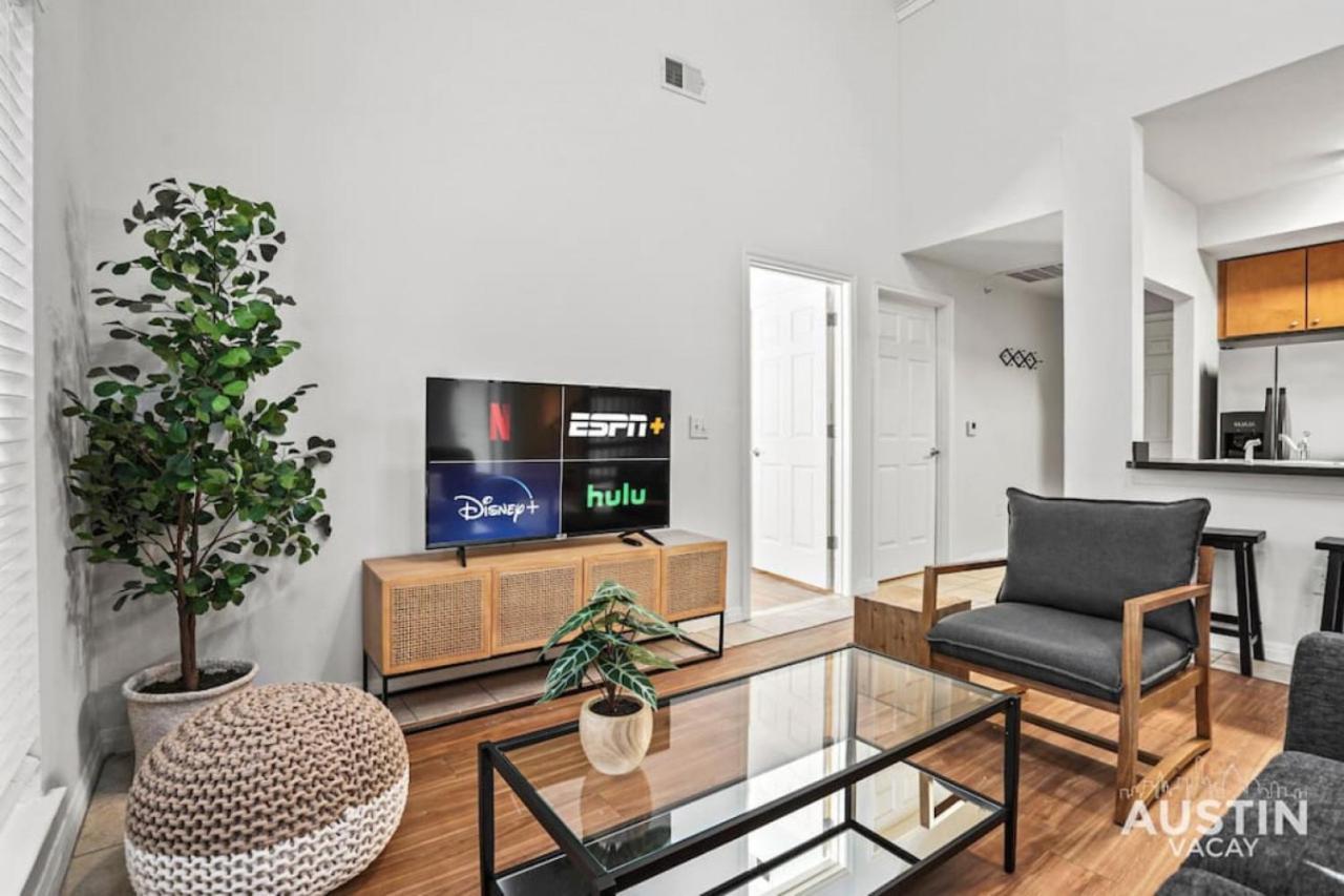 Apartment Prime Location Modern Comfort Sleeps Up To 16