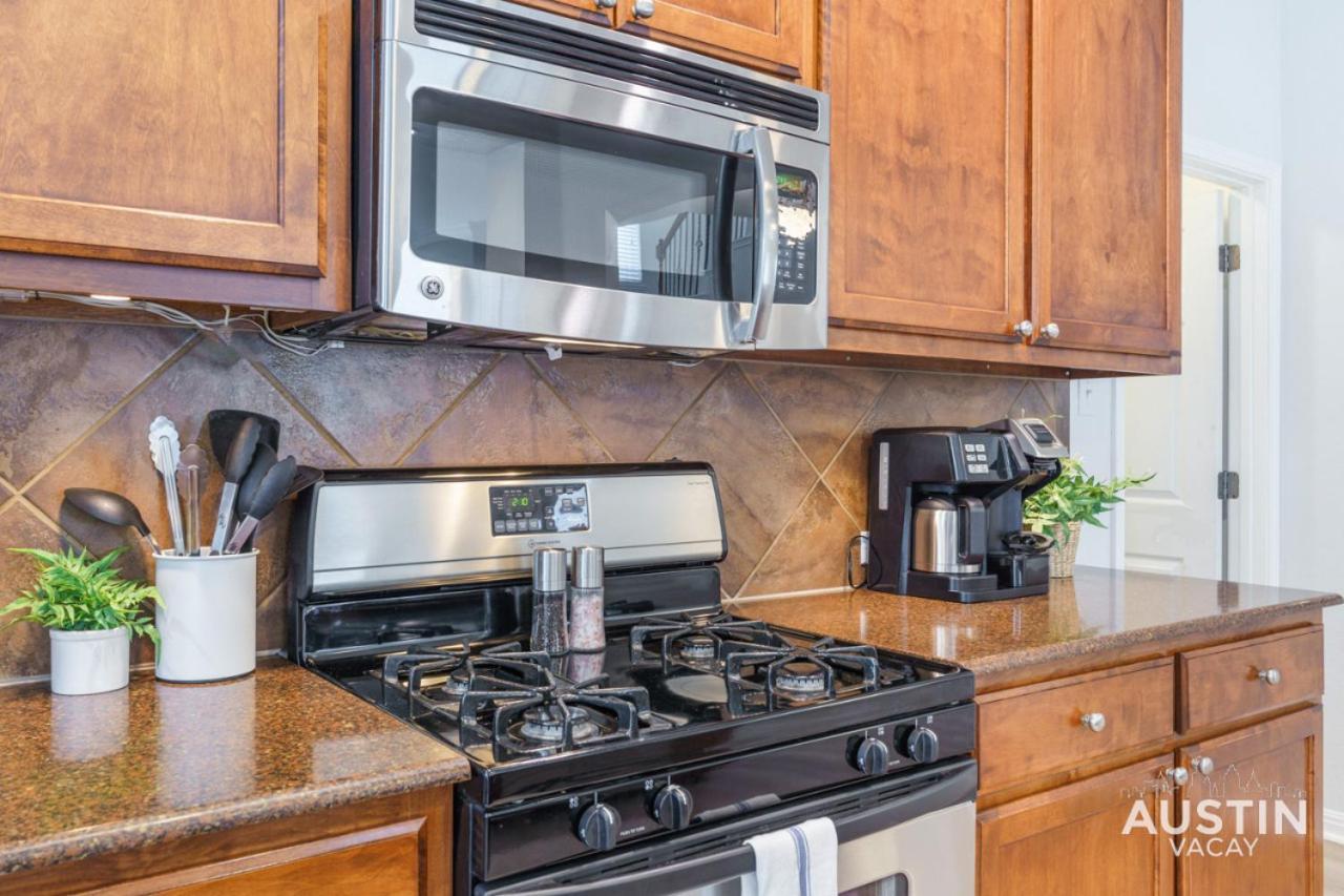 Holiday home Perfect Location W Free Prkg And Cozy Beds Austin