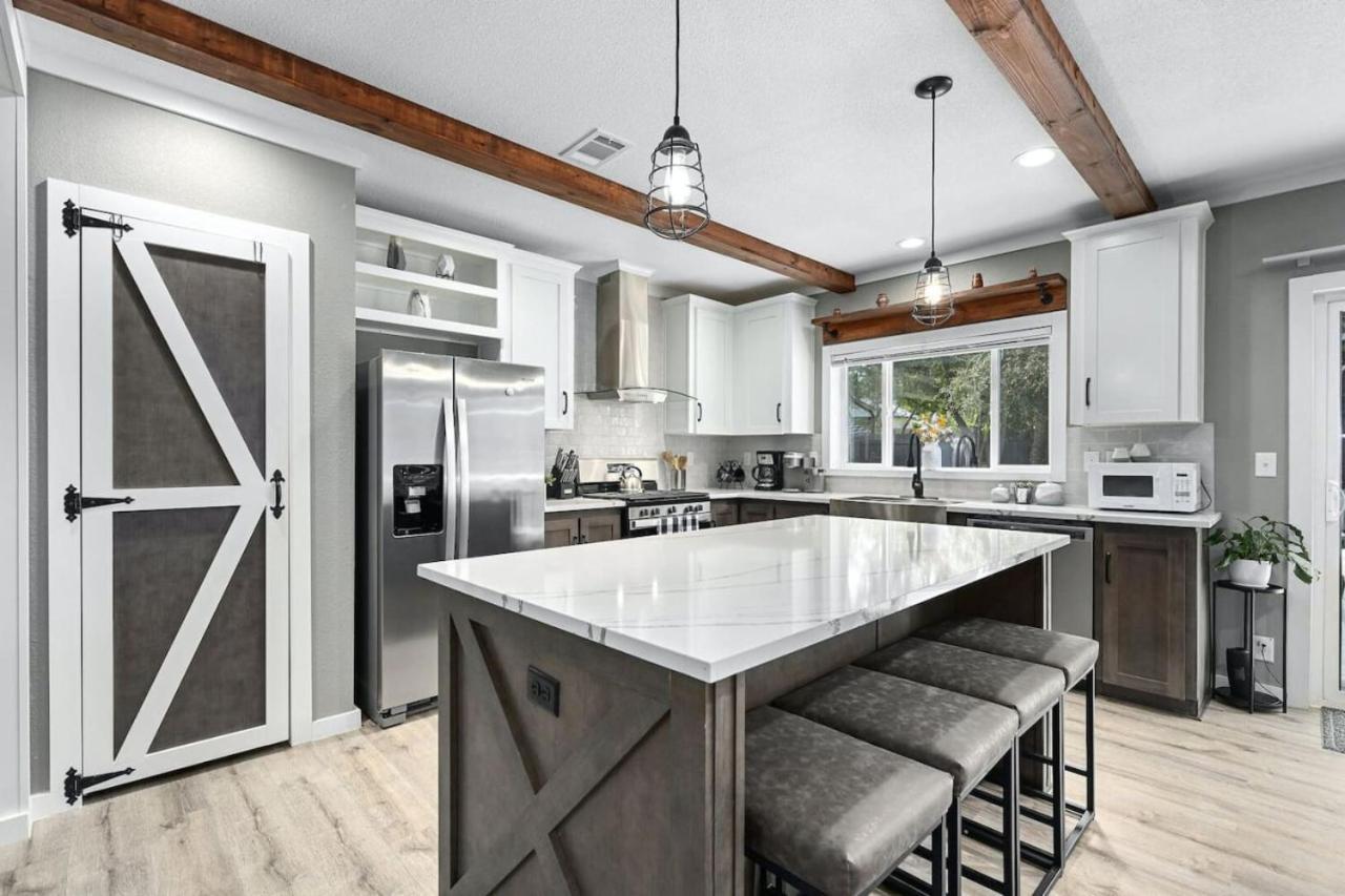 New Sterling Serenity A Above The Rest 3b2b Holiday home Austin