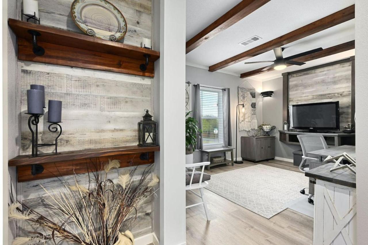 Holiday home New Sterling Serenity A Above The Rest 3b2b Austin