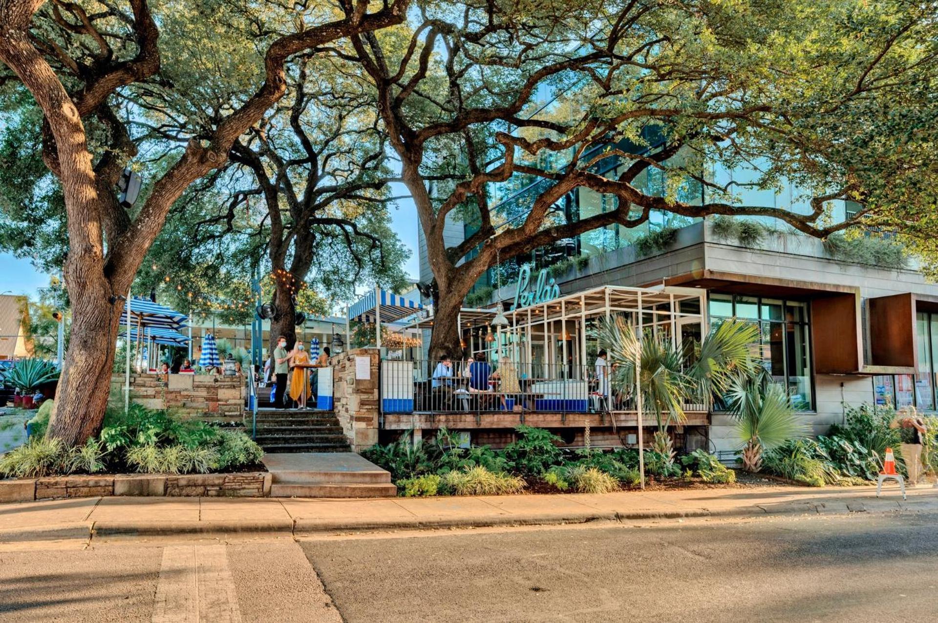 Holiday home Cheery Modern Retreat Near Soco & Downtown By Lodgewell