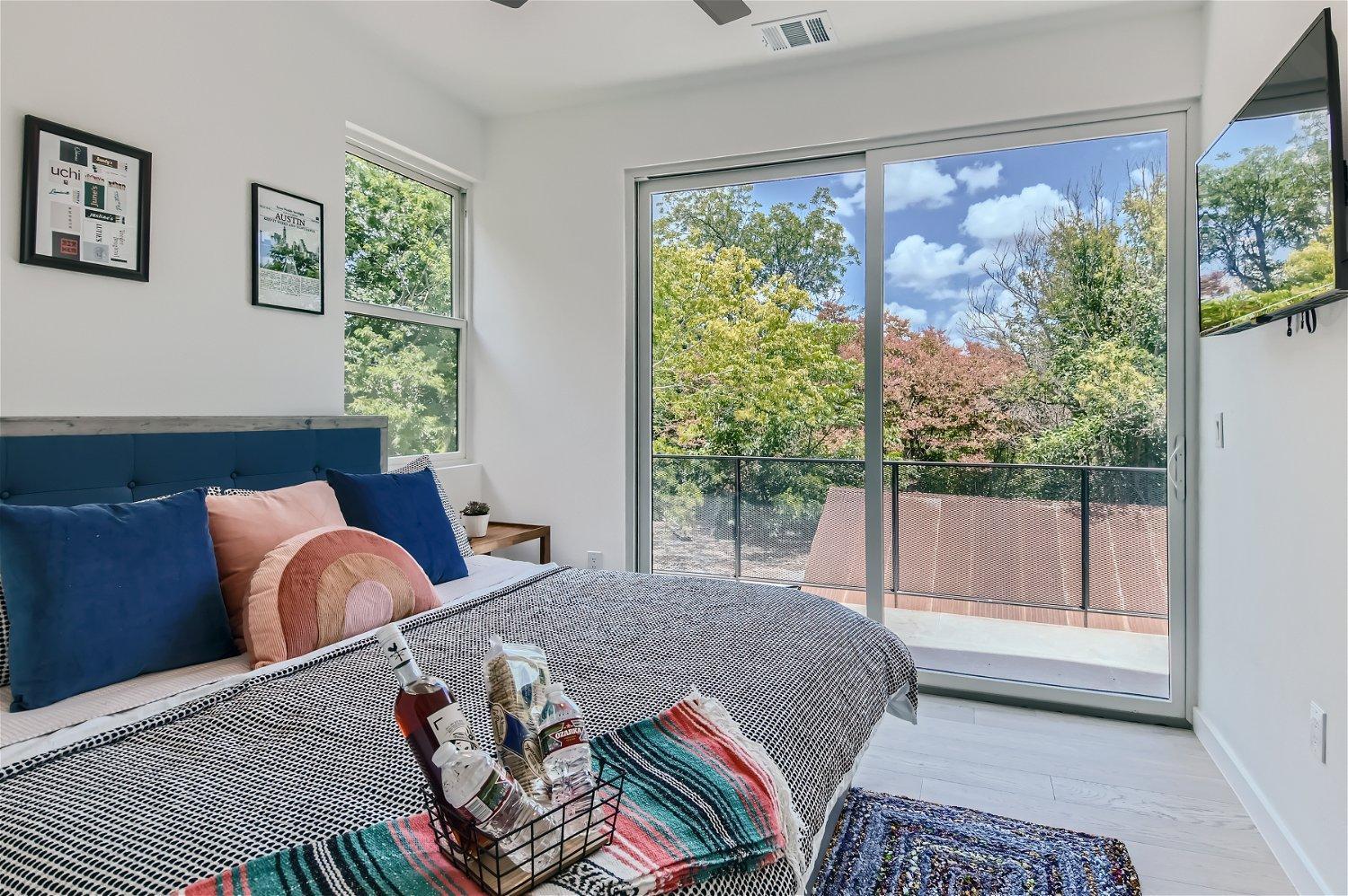 Holiday home 7 Bdrm Compound Near Dt Perfect For Sxsw New Pool March 2025 Austin