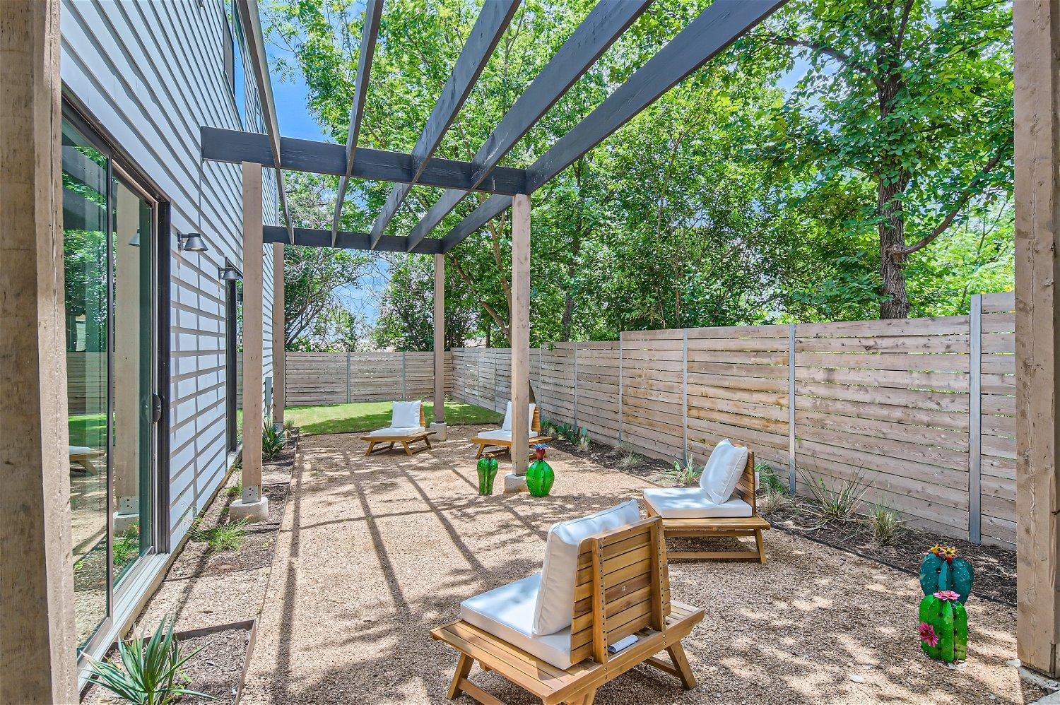 7 Bdrm Compound Near Dt Perfect For Sxsw New Pool March 2025