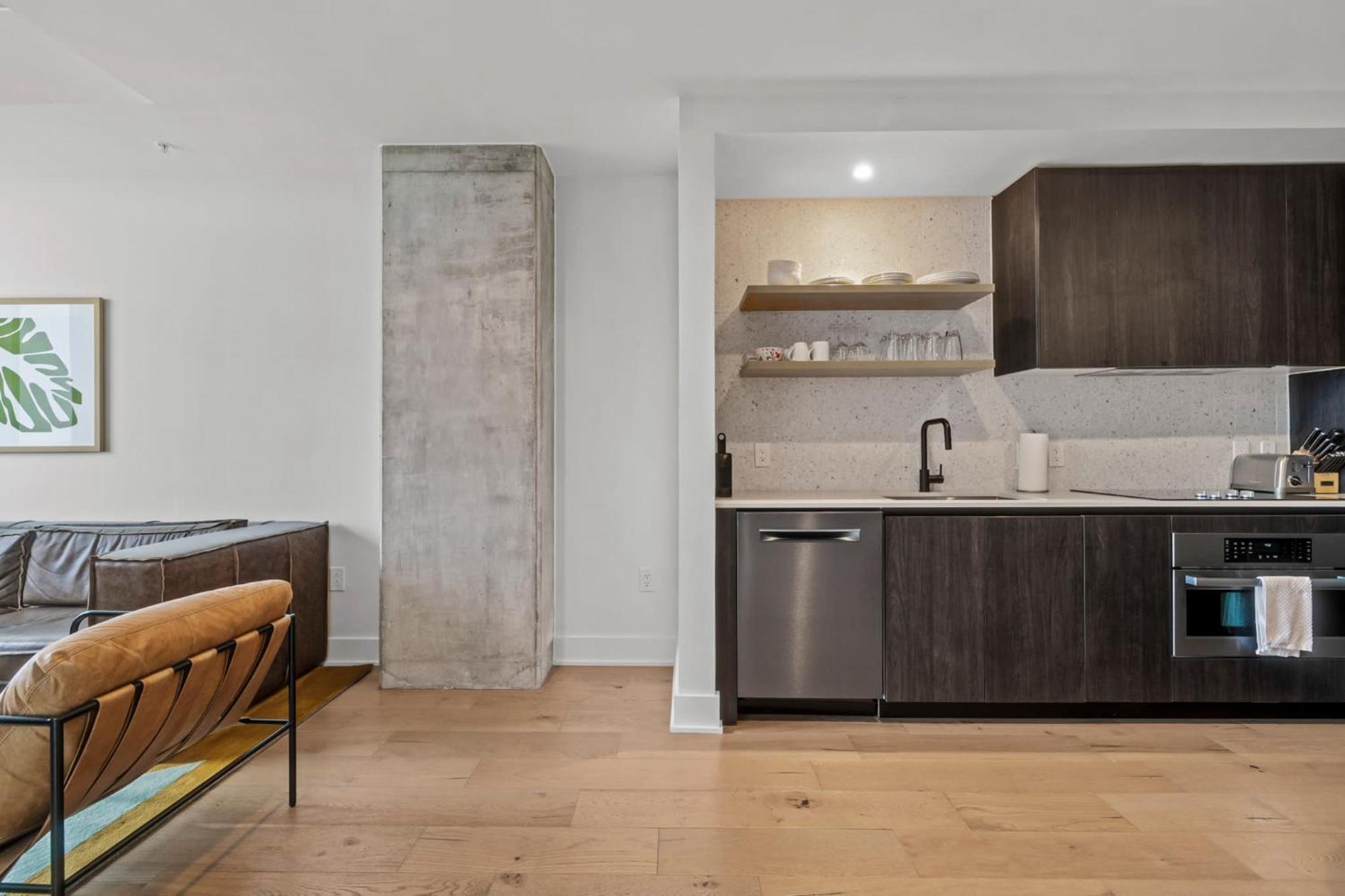Modern 1br On Rainey St With Pool And Views *