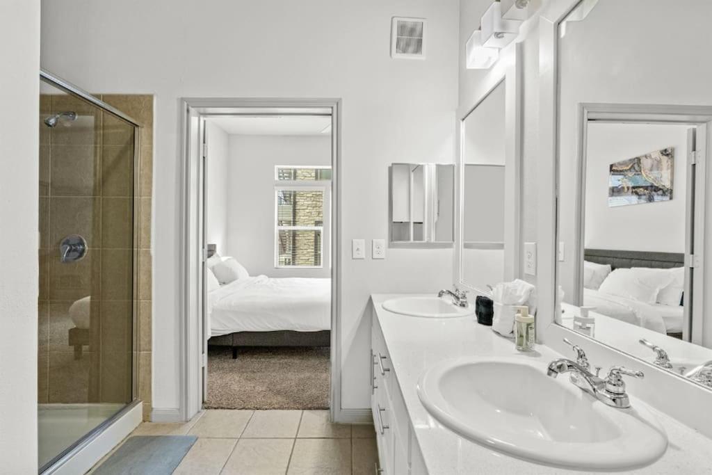 Apartment Luxury 2br 2b With Pool & Free Parking Austin