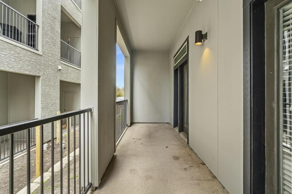 Luxury 2br 2b With Pool & Free Parking Austin