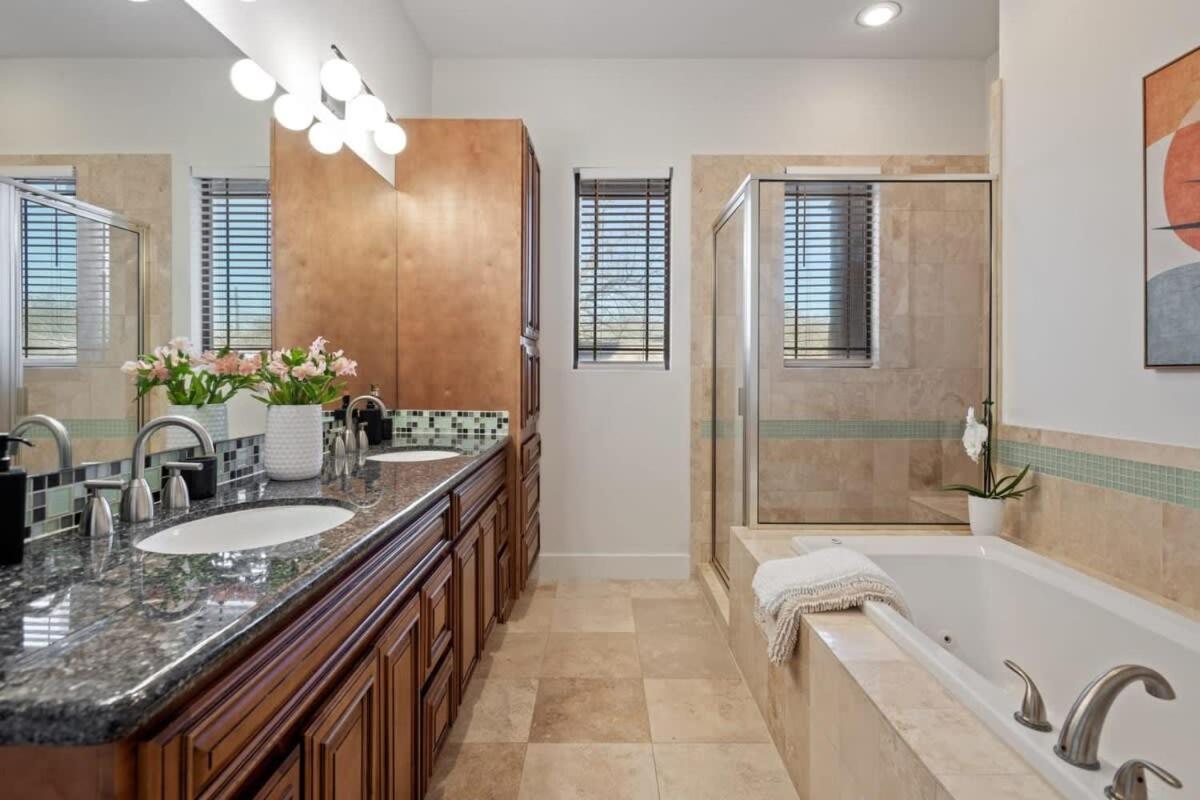 Bright Modern 3 Bedroom House In Hip East * Austin