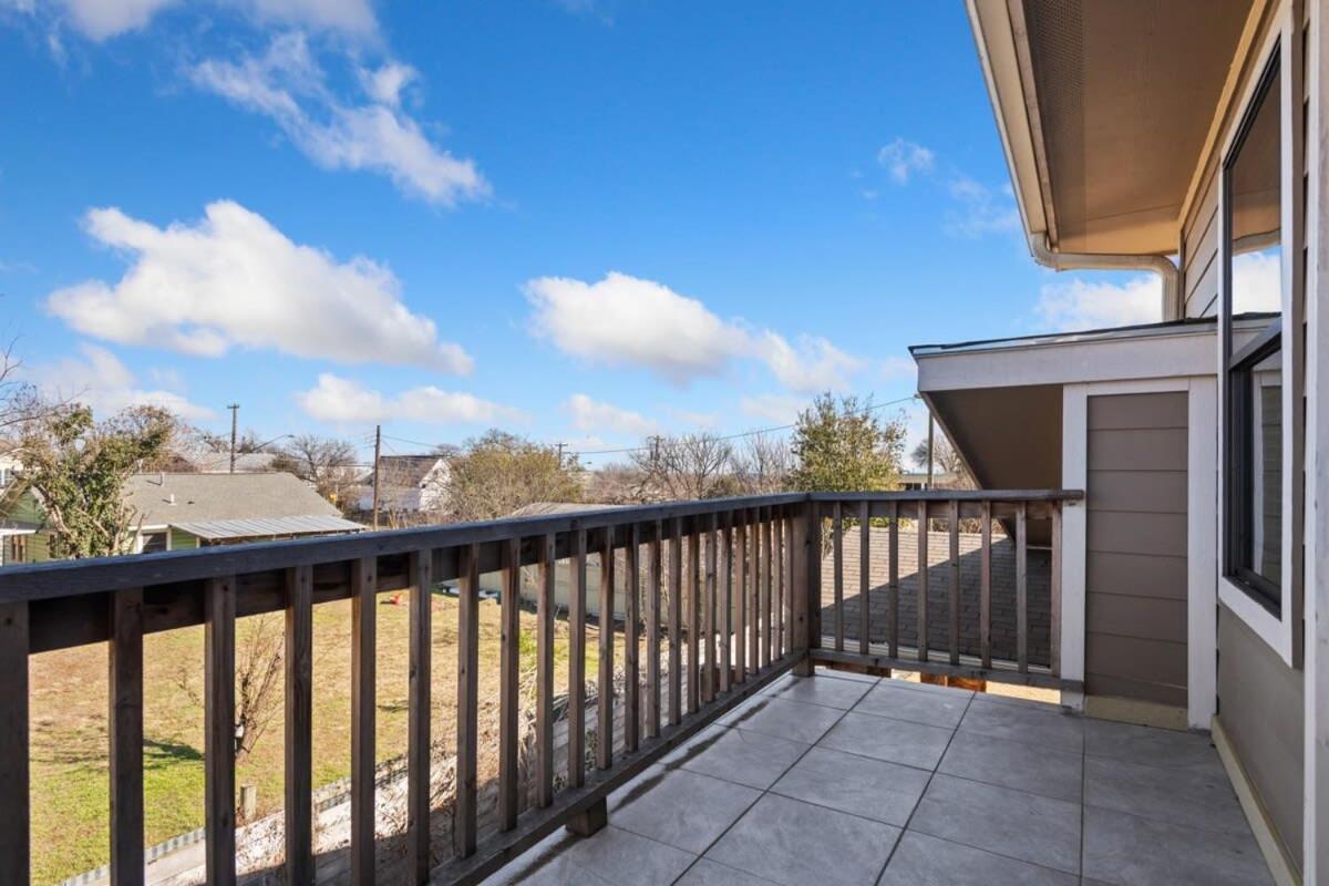 Bright Modern 3 Bedroom House In Hip East Holiday home *