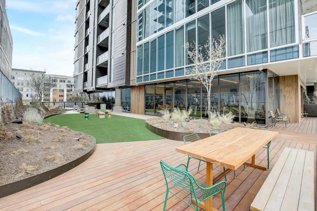 Luxury On Rainey St Austin