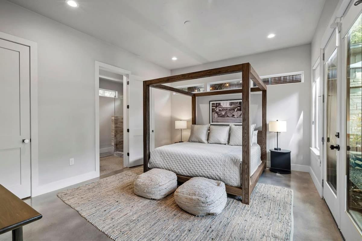 Luxury Compound In South Lamar Austin
