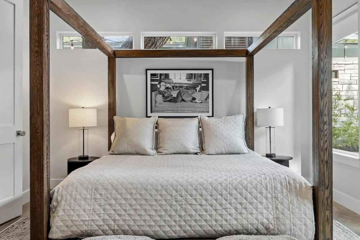 Holiday home Luxury Compound In South Lamar