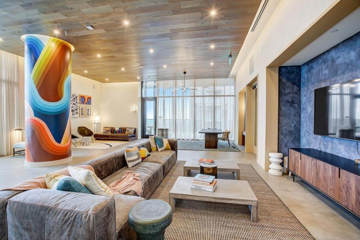 Modern 1br On Rainey St With Pool And Views *
