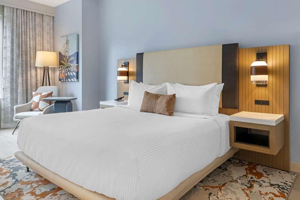 Hotel Cambria Downtown