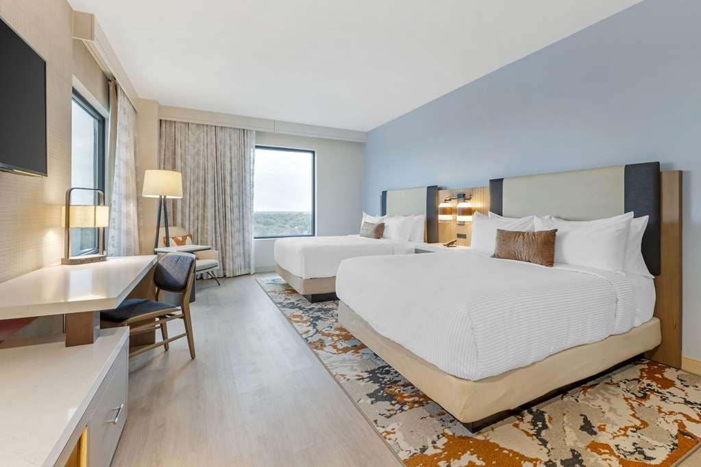 Cambria Downtown Hotel Austin