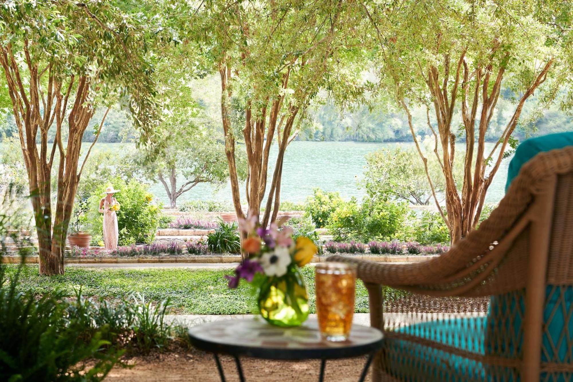 Lake Spa Resort